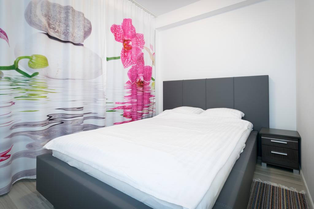 Apartamenty Amon Z Widokiem Na Morze Darlowko Bagian luar foto